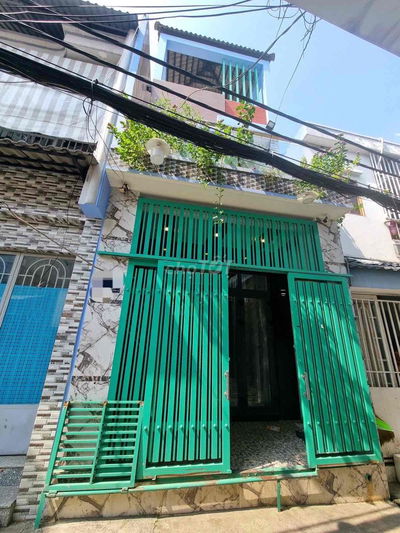 Nhà Mới 3 Tầng Ở Ngay, Gần Q1, Trung Tâm Q7, Nhà Đẹp, Hẻm Thoáng.