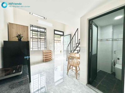 Phòng trọ full nội thất gác cao ngay Lê Văn Việt - Ngã 4 Thủ Đức