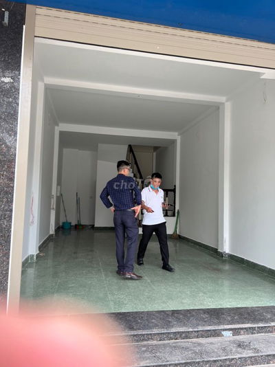 cho thuê vp phố Lê văn Thiêm,dtsd 100m2 - 130m2,giá 25tr -29tr/th