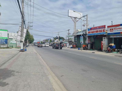 Mặt Tiền KD vị trí đẹp , Ngang8 , Hàng Ngộp , giá rẻ cho đầu tư