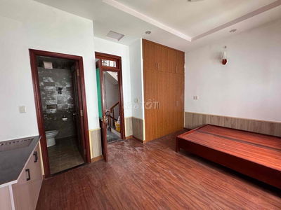 Chính chủ  cho thuê nhiều phòng tại cát lái giá 3,8tr 4tr 4,5tr