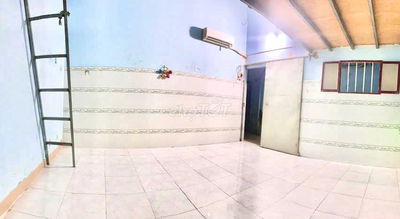 Cho thuê kho // phòng có máy lạnh, gần Q10, Tân Bình. Giá từ 2tr2-3tr3