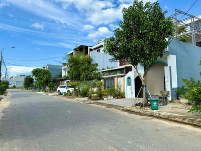 Cần bán lô đất đường 7m5 - Hoà Quý