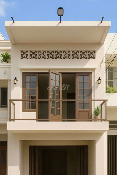 Bán nhà mặt tiền kinh doanh mọi ngành nghề gần vòng xoay Phú Lâm.