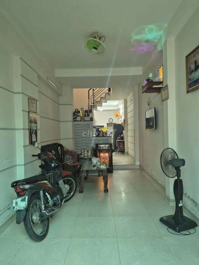 Bán nhà 3,1m x 18m 2 lầu _ Hẻm xe hơi Đường Phạm Đăng Giảng