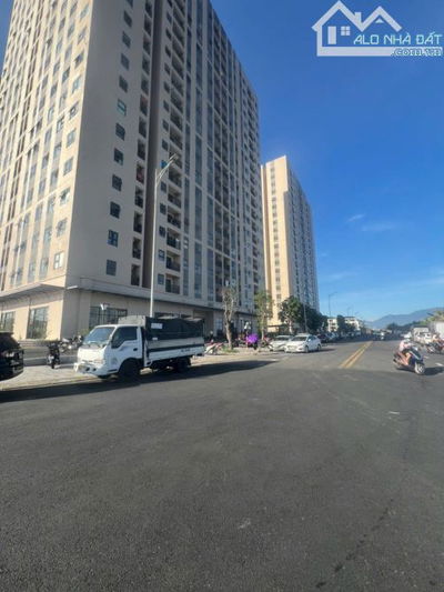 Bán đất mặt tiền ( khu đô thi Lakside bầu tràm)