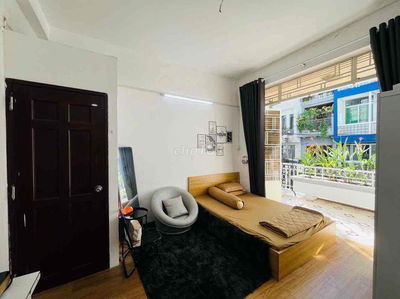 3/61 Thành Thái.Q10. DT 30 m2, full nội thất, ban công thoáng, 6.3 tr