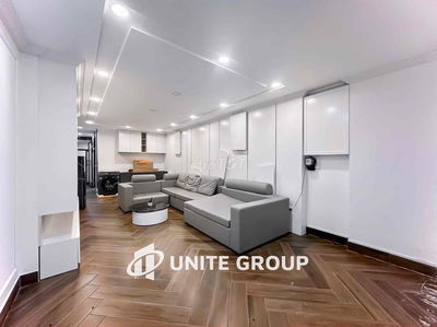 Phòng Khách RỘNG CHÀ BÁ - Một phòng ngủ tách bếp BAN CÔNG