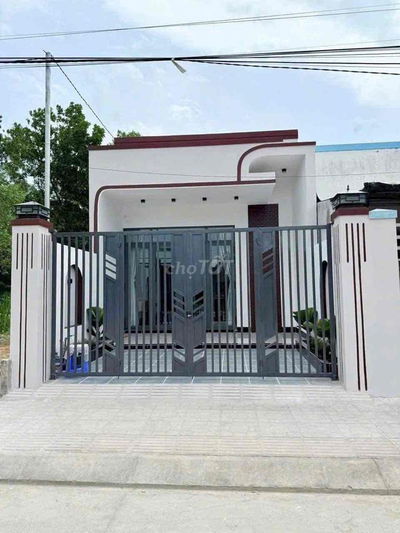 Bán nhà C4 mới xây – Trung tâm Tân Uyên – Sổ hồng riêng – Giá tốt!