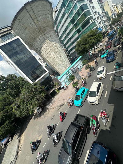 Cho Thuê Nhà Mặt Tiền Trên Đường KD Showroom Hồ Văn Huê-Giá 13 Triệu