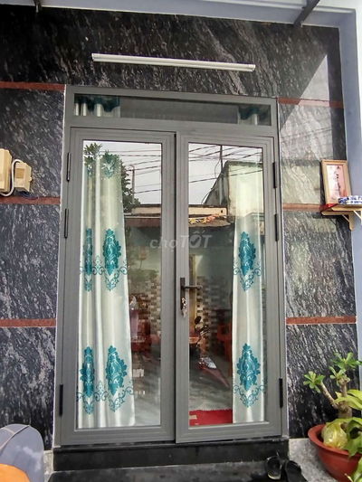 Nhà mới sữa chữa đúc giả chắc chắn,3 phòng ngủ, nội thất đẹp hẻm cùng