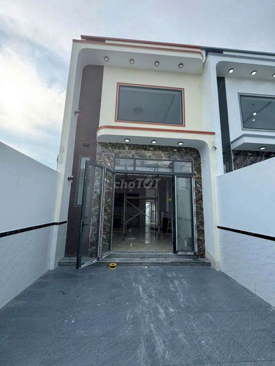 Bán cặp nhà 5 x 20 Mới xây sạch đẹp,hẻm 6m gần chợ Xuân Thới Thượng