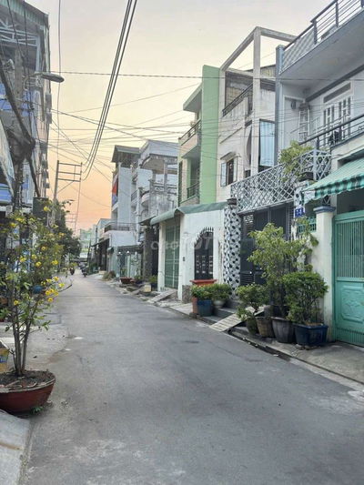 NHÀ 3 TẦNG - ĐƯỜNG XE TẢI THÔNG