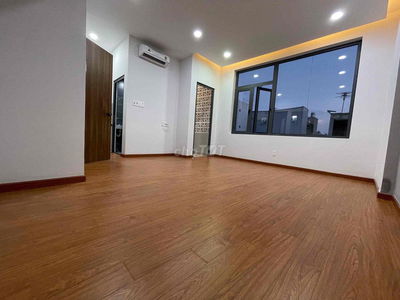 PHÒNG BAN CÔNG. FULL NỘI THẤT. GIÁ TỐT