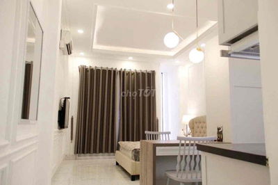 Căn hộ dịch vụ Quận 4 sát Quận 1 y hình, sạch, sang