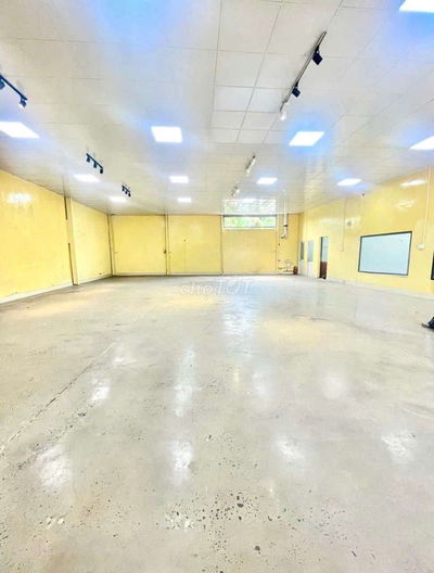 CHO THUÊ LHO XƯỞNG 12X19M, CÓ 2VP, TẢI LỚN, ĐIỆN 3PHA, GIÁ 18TR