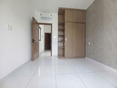 Bán nhà đẹp hẻm xe hơi có 4 phòng ngủ đường Trần Xuân Soạn