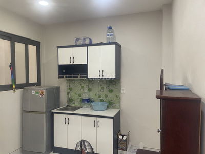 Căn hộ DV ngay ngã tư hàng xanh