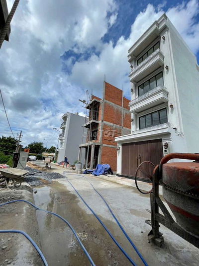 Bán 2 lô đất khu phân lô đồng bộ ngay chợ Hiệp Bình