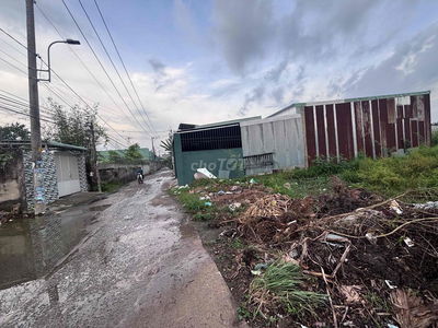 Cho Thuê Nhà Mới Xây Để Xe Hơi Đường Võ Văn Hát