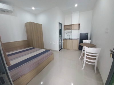 Phòng 5tr5 có cửa ngay quận 4 kinh tẻ