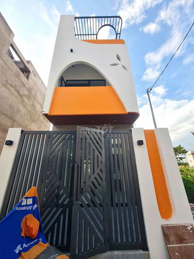 BÁN NHÀ MỚI 100%, KDC Đ. LONG PHƯỚC, GẦN CHỢ LONG PHƯỚC, QUẬN 9