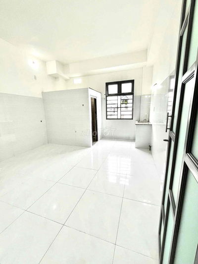 STUDIO MỚI XÂY - TRUNG TÂM GÒ VẤP CỬA SỔ TRỜI THOÁNG MÁT