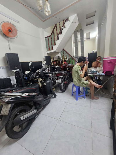 CHỦ GỬI BÁN CĂN NHÀ, CÁCH MT 30M