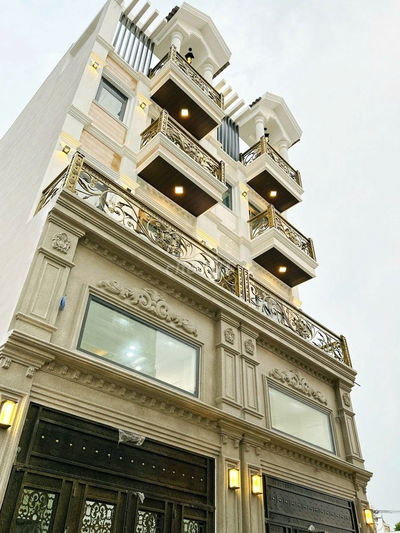 Cho thuê nhà mới 100% , có thang máy, 4x16 , 5 Lầu , 320m2 , full nt