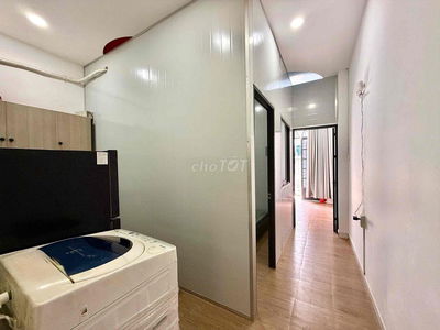 Cho Thuê Căn Hộ 2PN Balcon 5ng4xe Full NT Ngay Cầu Vượt 3/2 Quận 10