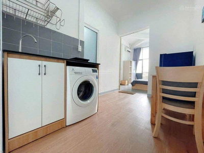 Phòng full nội thất, ban công-cửa sổ, mặt tiền Q. PHÚ NHUẬN giáp Q1, ko chung chủ, tự do 24/24