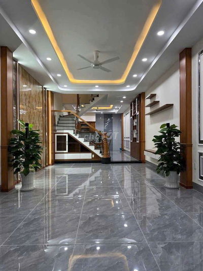 CHO THUÊ NHÀ MỚI 3 TẦNG - FNT - BÌNH HÒA - THUẬN AN.