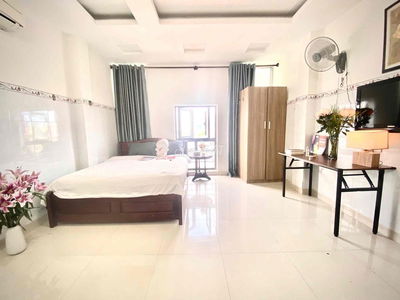 Căn hộ siêu rộng, cửa sổ thoáng, gần học viện cán bộ - Chu Văn An, BT