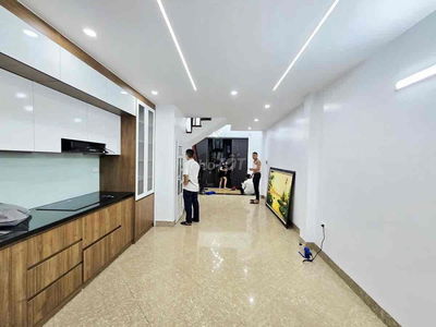 Bán nhà Láng thượng, 3 gác gần phố, nhà đẹp dân xây