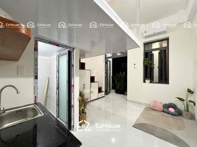 KHAI TRƯƠNG PHÒNG MỚI BAN CÔNG HOẶC CỬA SỔ TRỜI NÈ ĐỦ TIỆN ÍCH