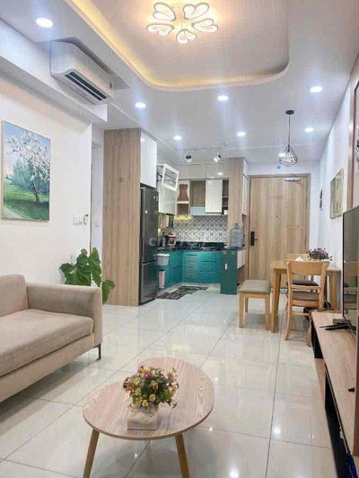 Cho thuê căn hộ 2PN, 2WC Emerald ở liền view đẹp