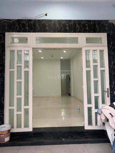 Cho thuê nhà HXH đường Phan Văn Trị, 3 phòng ngủ, Quận Bình Thạnh