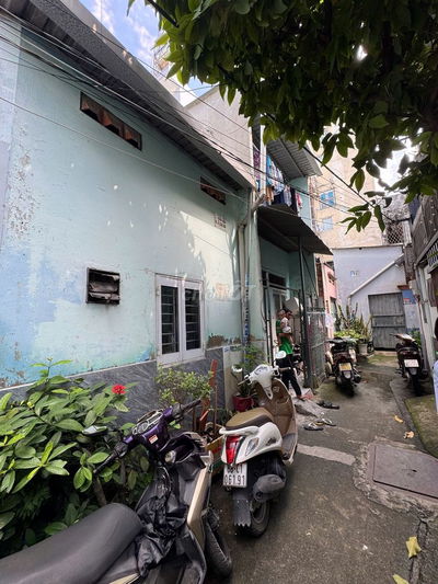 Nhà bán  hẻm trường chinh , quận 12