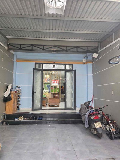 bán nhà phú hoà ngay trường học phú hoà 3