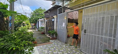 Bán nhà sát chợ đầu mối - giảm vài trăm triệu_ Bà điểm Hóc Môn