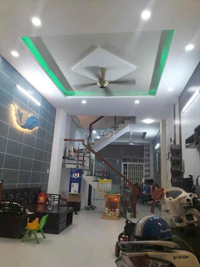 Nhà đẹp ở ngay, hẻm xe hơi chỉ 5tỉ hơn, ngay Aeon Tân phú