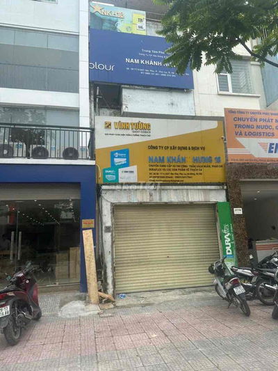 cho thue nhà thô 93 m,4 tầng, mặt đường 42 m, giá 18 triệu/tháng