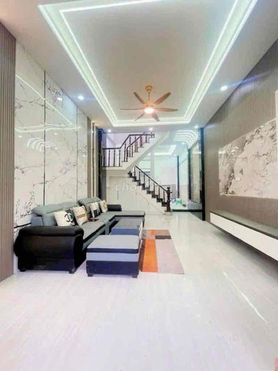 Nhà Mới  4x8 Sổ Hồng  1 / Đường QL1A Gần  Ngã  Tư Vườn Lài Q12  .