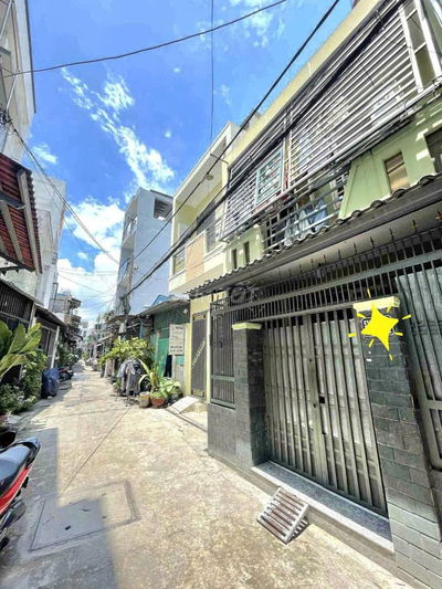 BÁN NHÀ ĐẸP 2 TẦNG KIÊN CỐ, HẺM XE HƠI THÔNG, DT 33M2, 3.2 TỶ CÒN TL