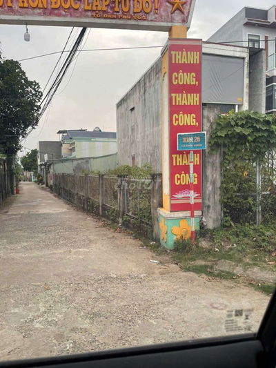 Đất 2 mặt tiền lô góc Nguyễn Phú Hường