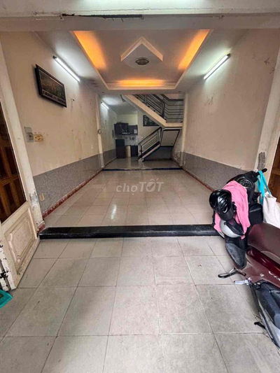 Cho thuê nhà hxh Đồng Xoài- 4x11m. 1T1L 2pn- 10tr/tháng.