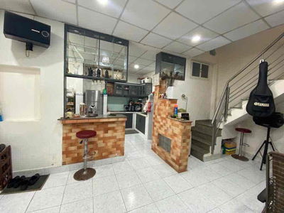 KẸT TIỀN BÁN GẤP NHÀ 4 TẦNG ĐẸP - NGANG LỚN 4M - NGAY KHU ẨM THỰC PHAN