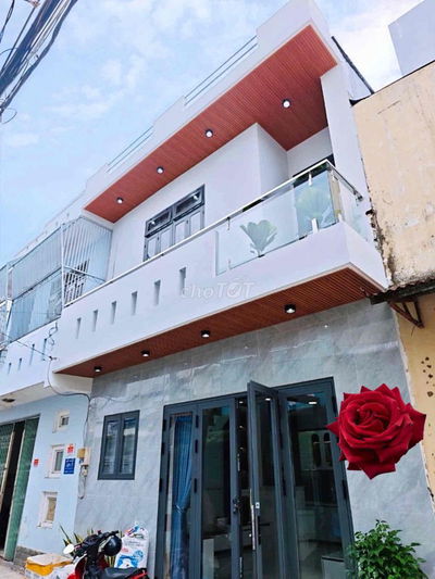 Nhà đẹp 2 lầu , 5.5 * 8m , Phạm văn Chiêu , p14, Gò Vấp