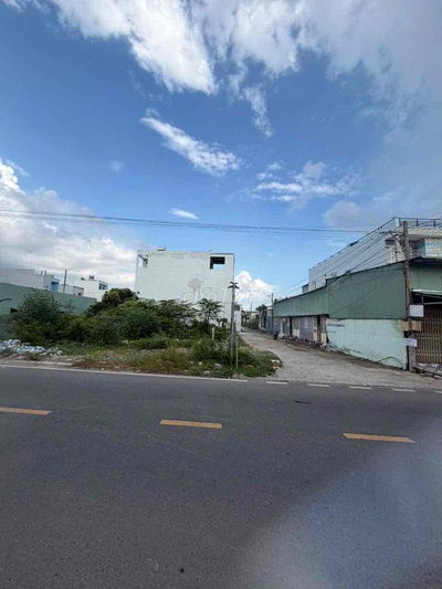 đất mặt tiền Lê Văn long hậu giáp nhà bè