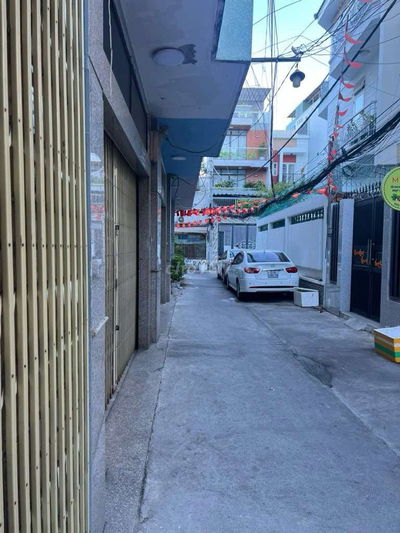 QUẬN 7, HẺM XE HƠI, NGUYỄN THỊ THẬP,NGANG 4x10m, NHỈNH 3TỶ